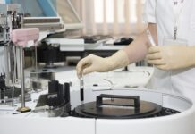 Czy pracodawca musi dać pracownikowi wolne na studia? Czy pracodawca musi dać pracownikowi wolne na studia?