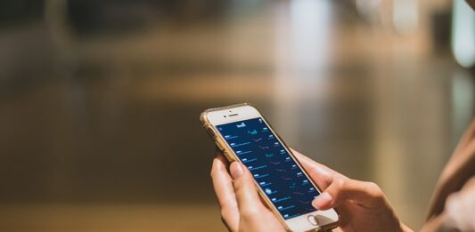 Co wchodzi w skład e-commerce? Co wchodzi w skład e-commerce?