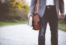 Czy nauczyciel musi mieć program nauczania? Czy nauczyciel musi mieć program nauczania?